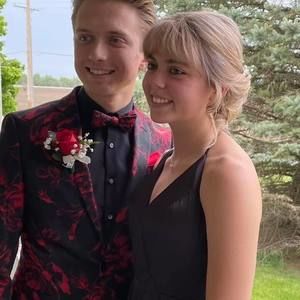 Meet your Posher, Sandy